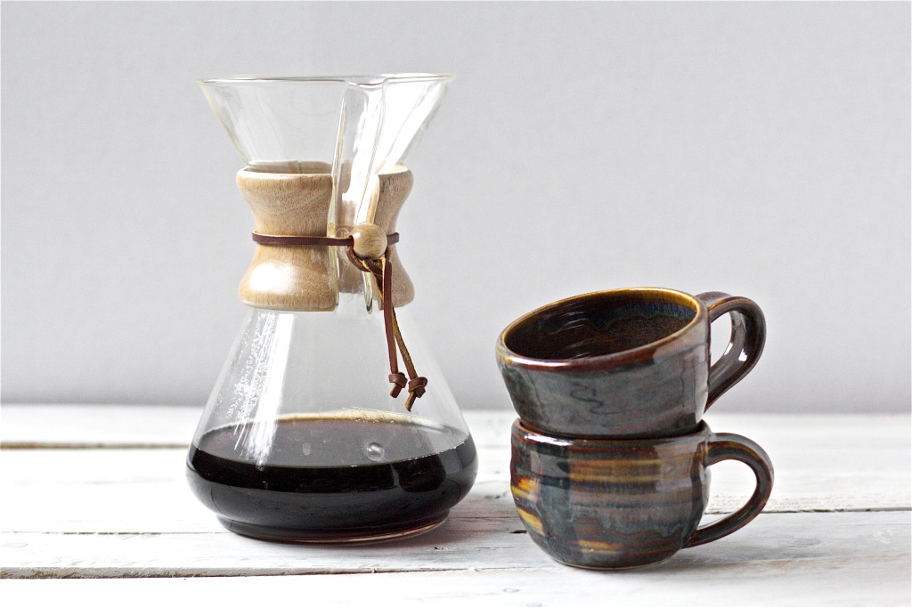 Chemex with two rather pretty mugs